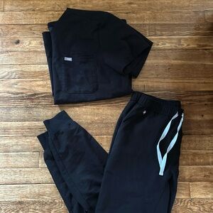 FIGS Men’s Scrub Set - Black